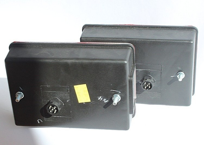 Faruri spate ASPÖCK MULTIPOINT IV + cablu MANTES 5m 7-PIN